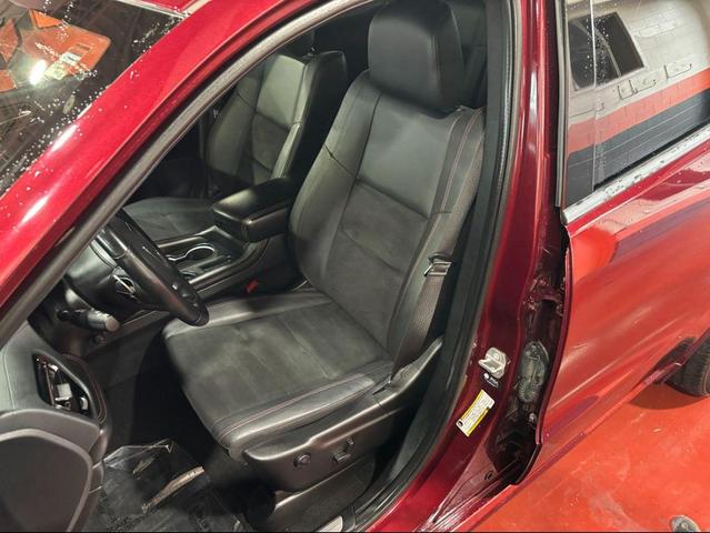 Photo of 2022 Octane Red Pearlcoat Dodge Durango
