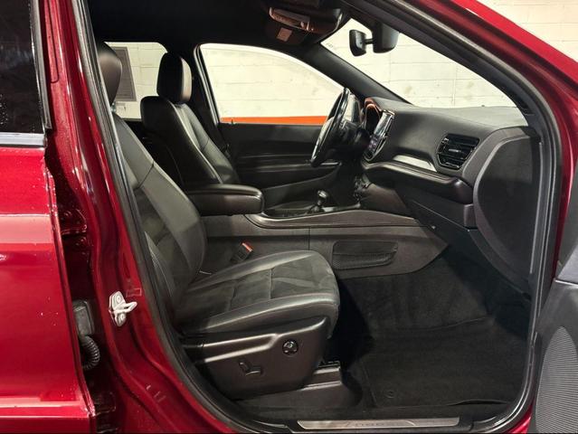 Photo of 2022 Octane Red Pearlcoat Dodge Durango
