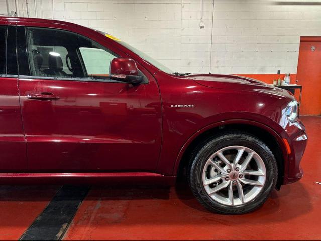 Photo of 2022 Octane Red Pearlcoat Dodge Durango