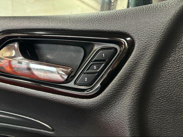 Photo of 2022 Octane Red Pearlcoat Dodge Durango