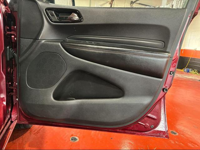 Photo of 2022 Octane Red Pearlcoat Dodge Durango