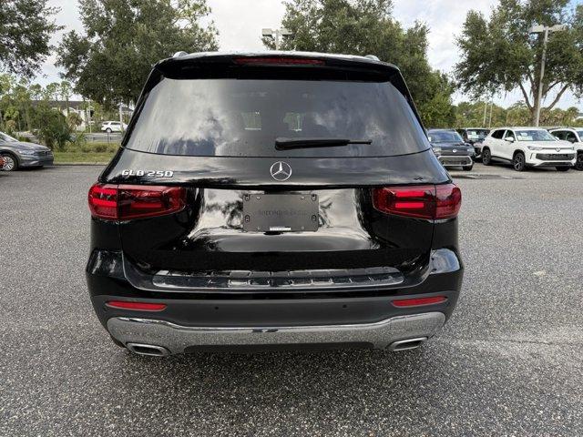 Photo of 2024 Night Black Mercedes-Benz GLB 250