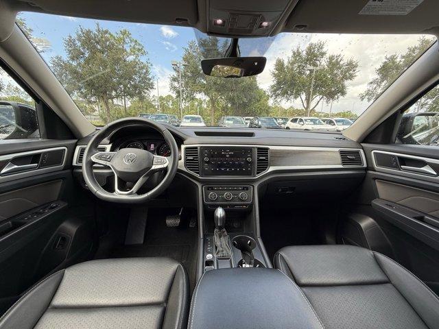 Photo of 2021 Deep Black Pearl Volkswagen Atlas