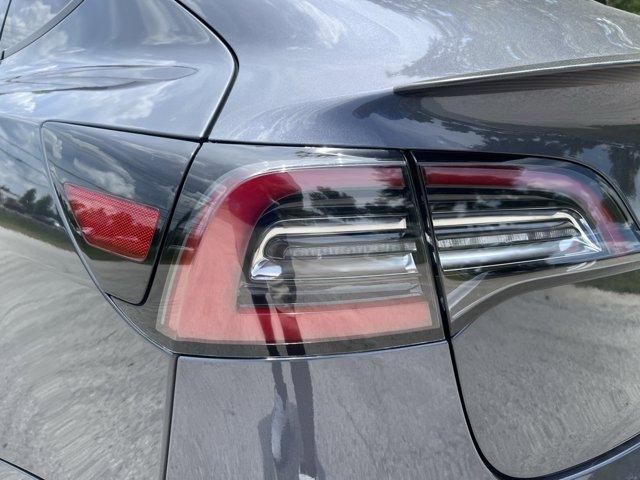 Photo of 2022 Gray Tesla Model 3