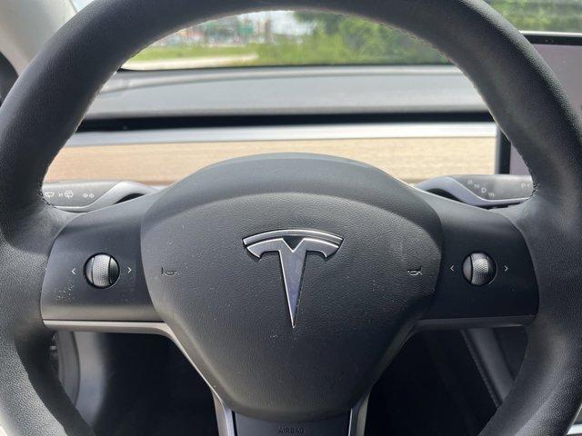 Photo of 2022 Gray Tesla Model 3