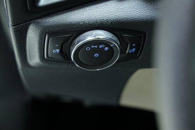 Photo of 2022 Diamond White Ford EcoSport