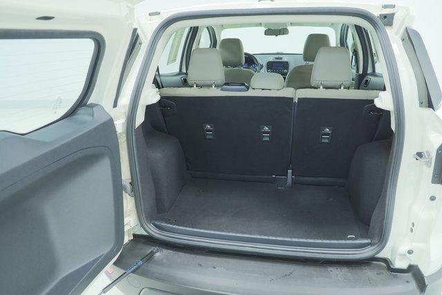 Photo of 2022 Diamond White Ford EcoSport