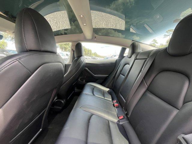 Photo of 2022 Midnight Silver Metallic Tesla Model 3