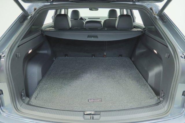 Photo of 2021 Platinum Gray Metallic Volkswagen Atlas Cross Sport