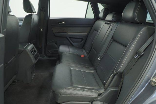 Photo of 2021 Platinum Gray Metallic Volkswagen Atlas Cross Sport