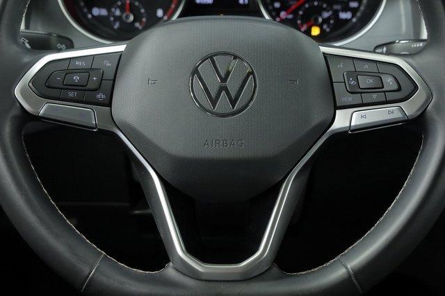 Photo of 2021 Platinum Gray Metallic Volkswagen Atlas Cross Sport
