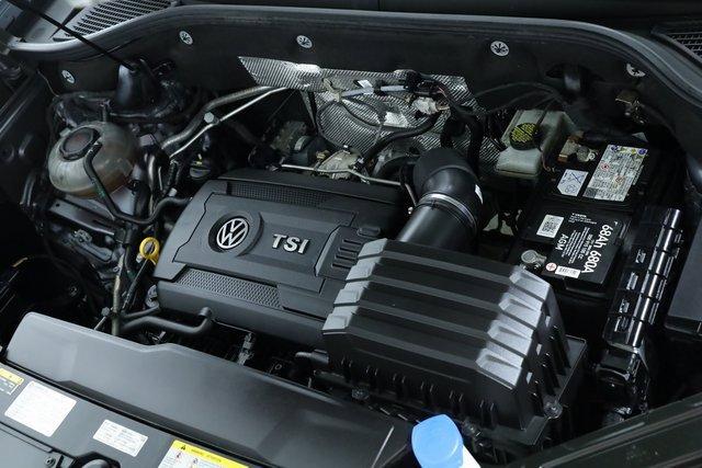 Photo of 2021 Platinum Gray Metallic Volkswagen Atlas Cross Sport