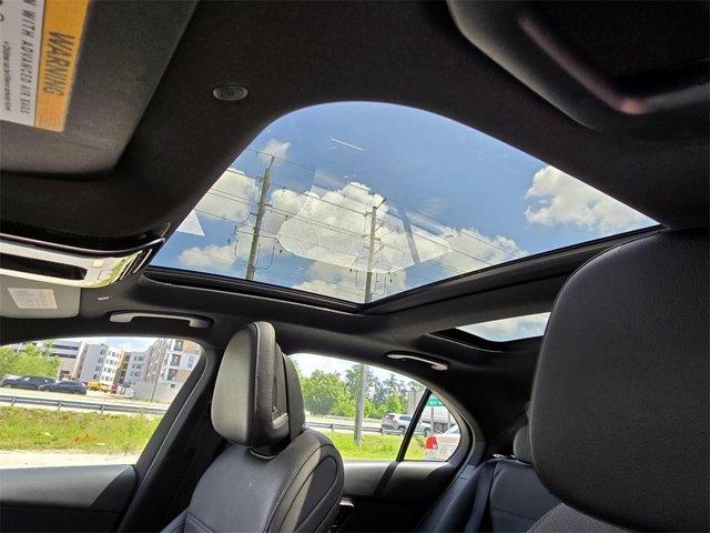 Photo of 2024 Polar White Mercedes-Benz C-Class