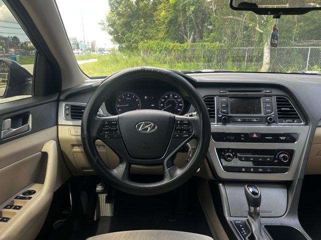 Photo of 2015 Nouveau Blue Hyundai SONATA