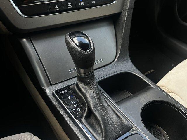 Photo of 2015 Nouveau Blue Hyundai SONATA