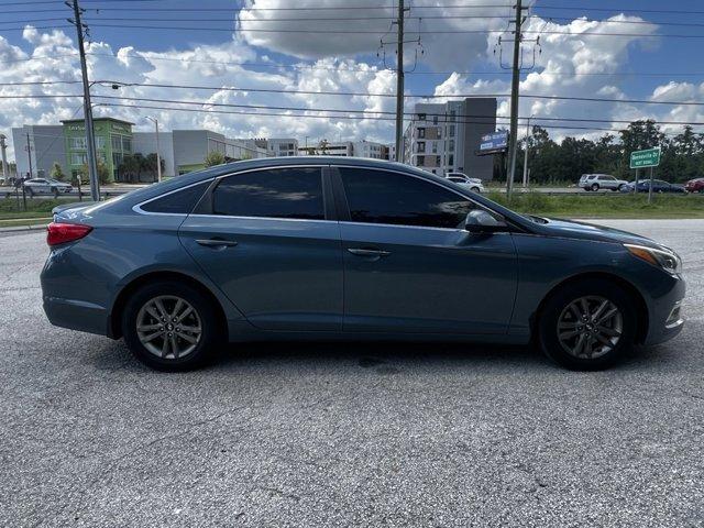 Photo of 2015 Nouveau Blue Hyundai SONATA