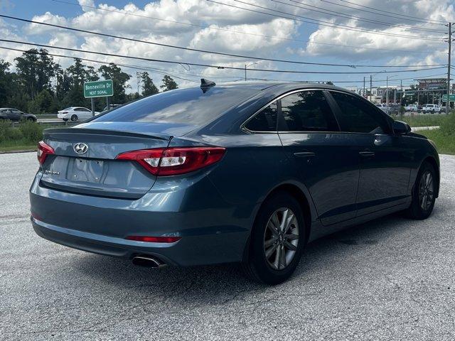 Photo of 2015 Nouveau Blue Hyundai SONATA