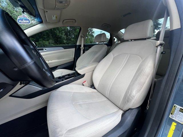 Photo of 2015 Nouveau Blue Hyundai SONATA