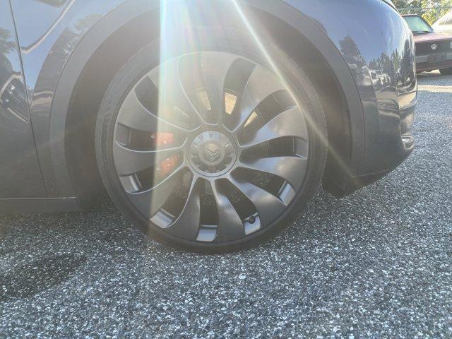 Photo of 2022 Midnight Silver Metallic Tesla Model Y