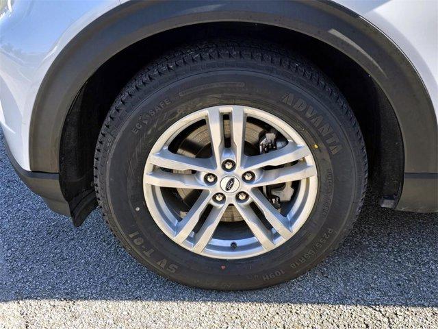 Photo of 2023 Oxford White Ford Explorer