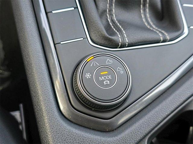 Photo of 2024 Platinum Gray Metallic Volkswagen Tiguan