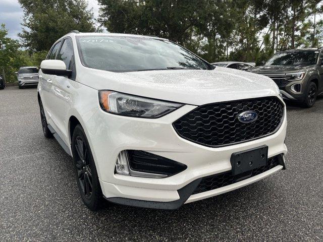 Photo of 2021 Star White Metallic Tri-Coat Ford Edge