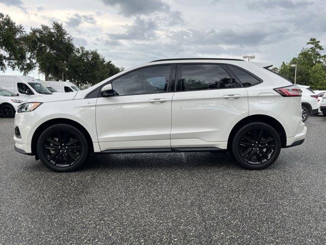 Photo of 2021 Star White Metallic Tri-Coat Ford Edge