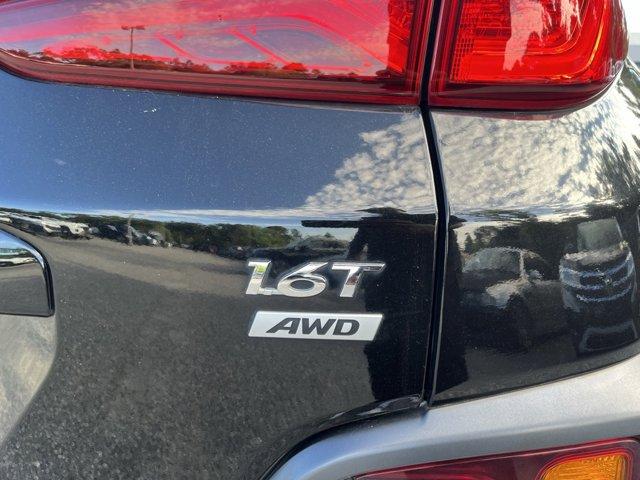 Photo of 2021 Ultra Black Hyundai KONA