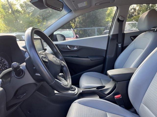 Photo of 2021 Ultra Black Hyundai KONA