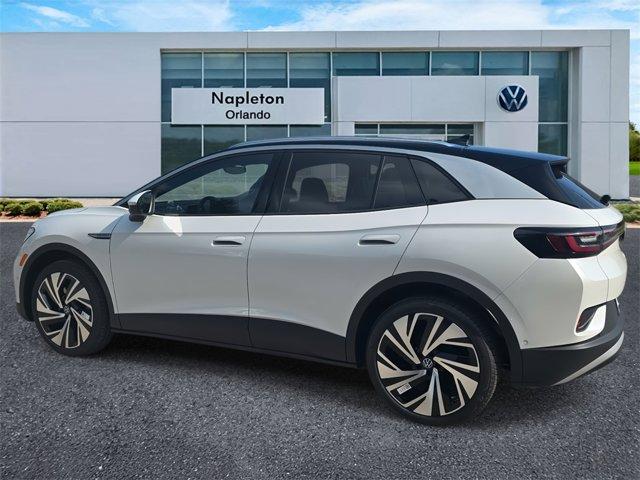 Photo of 2025 White Volkswagen ID.4