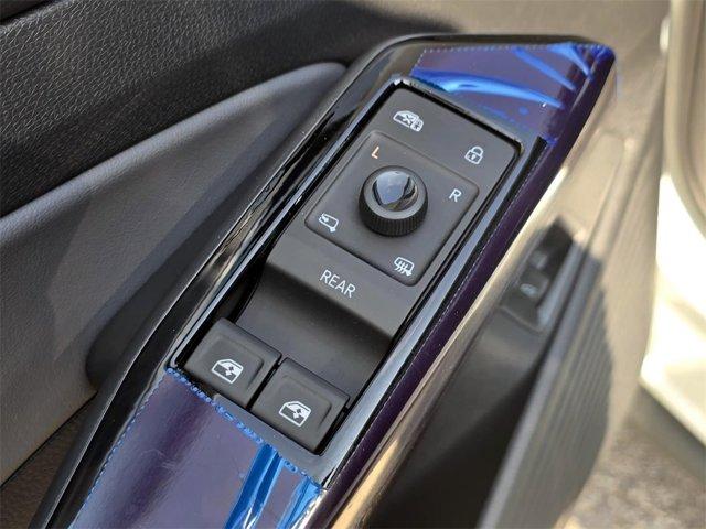 Photo of 2025 White Volkswagen ID.4