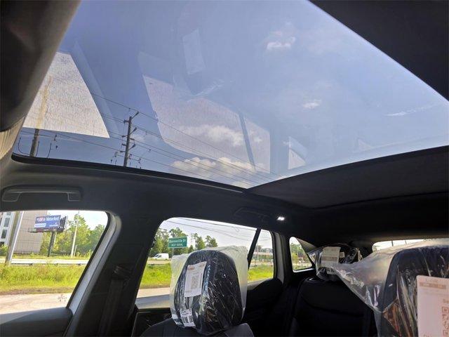 Photo of 2025 White Volkswagen ID.4