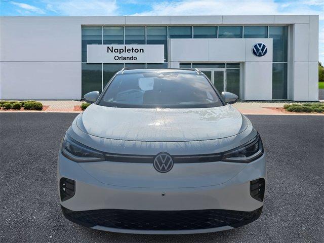 Photo of 2025 White Volkswagen ID.4