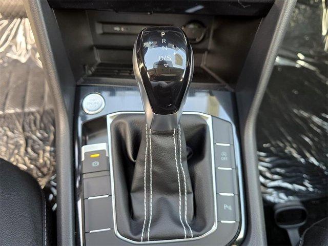 Photo of 2025 White Volkswagen Taos