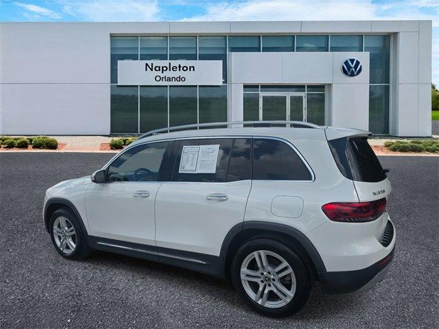 Photo of 2022 Polar White Mercedes-Benz GLB 250