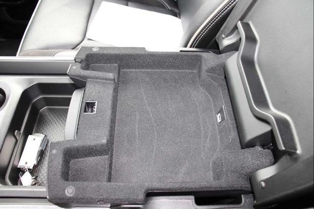 Photo of 2024 Silver RAM 1500