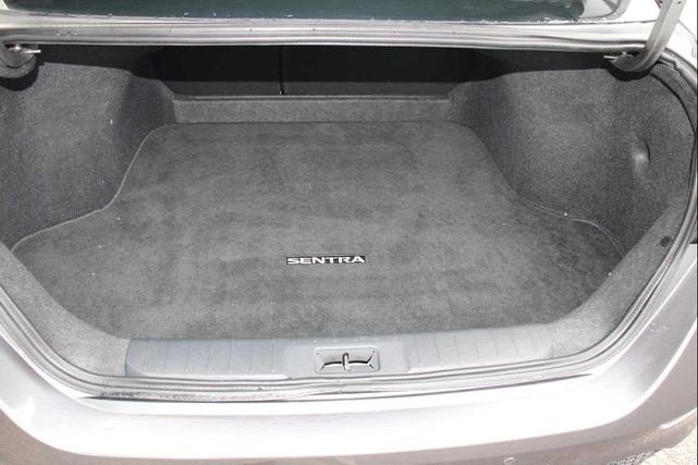 Photo of 2025 Gray Nissan Sentra