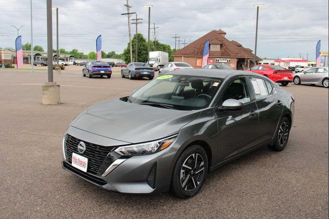 Photo of 2025 Gray Nissan Sentra