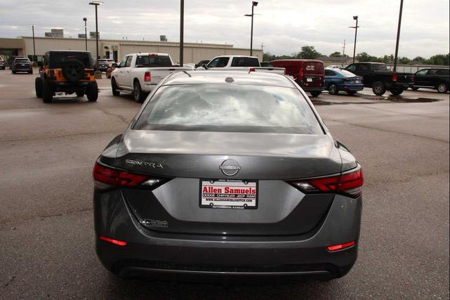 Photo of 2025 Gray Nissan Sentra