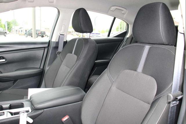 Photo of 2025 Gray Nissan Sentra