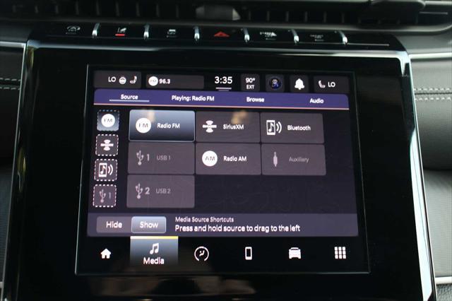 Photo of 2025 Gray Jeep Grand Cherokee