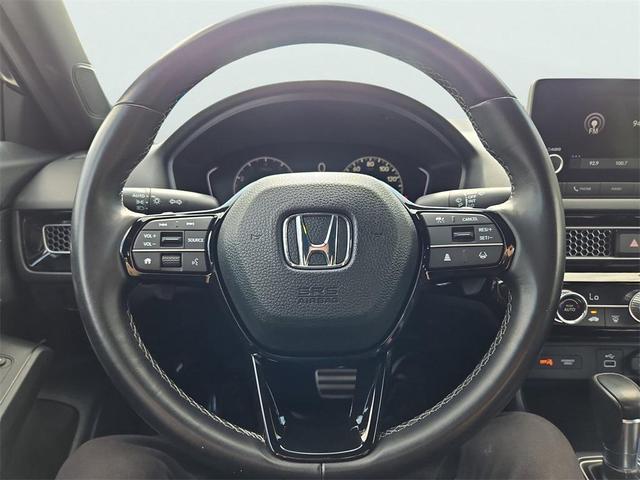 Photo of 2022 Gray Honda Civic