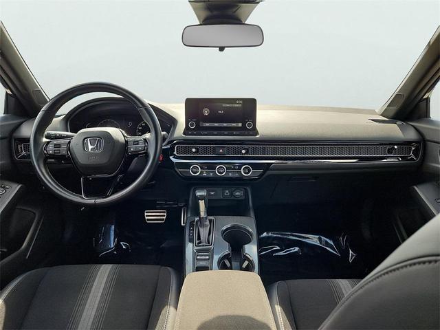 Photo of 2022 Gray Honda Civic
