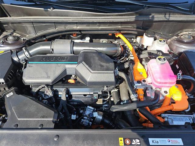 Photo of 2022 Platinum Graphite Kia Sorento Hybrid