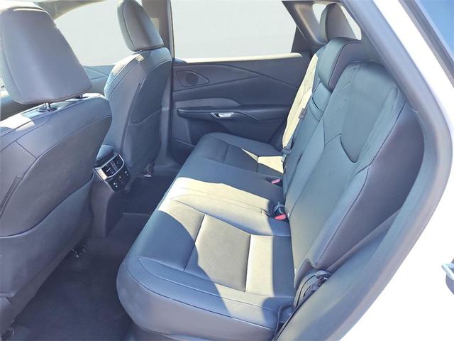 Photo of 2024 Eminent White Pearl Lexus RX 350