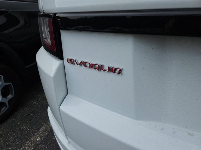 Photo of 2017 White Land Rover Range Rover Evoque