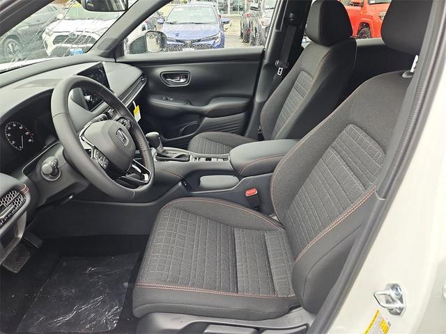 Photo of 2026 Platinum White Pearl Honda HR-V