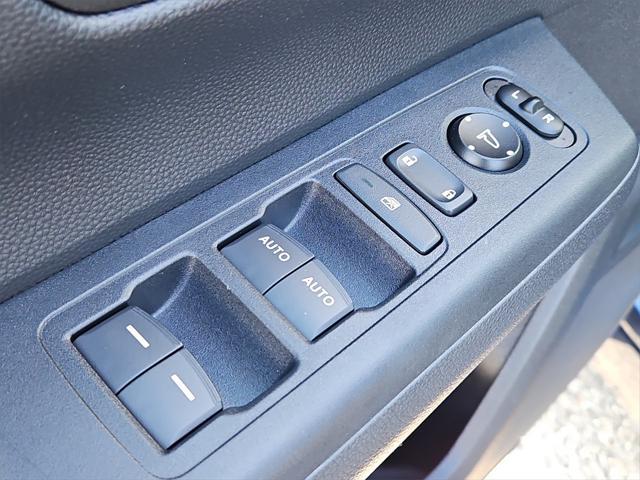Photo of 2024 Blue Honda CR-V Hybrid