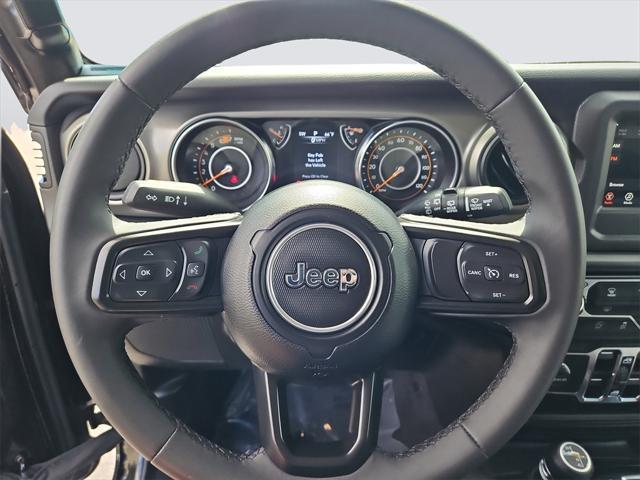 Photo of 2023 Black Clearcoat Jeep Wrangler