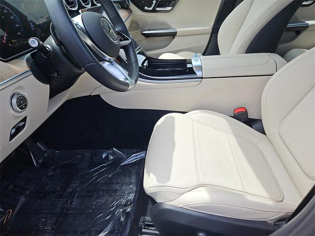 Photo of 2023 Black Mercedes-Benz C-Class